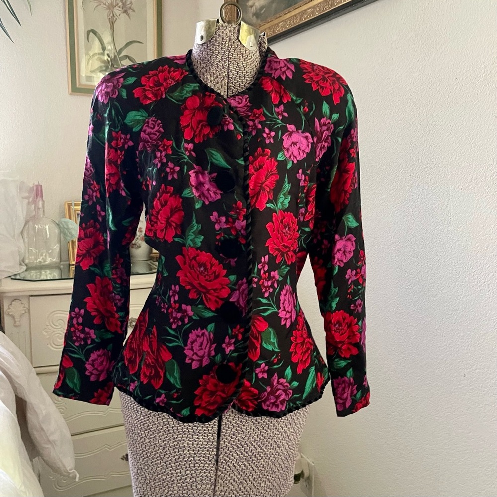 Vintage floral blazer
